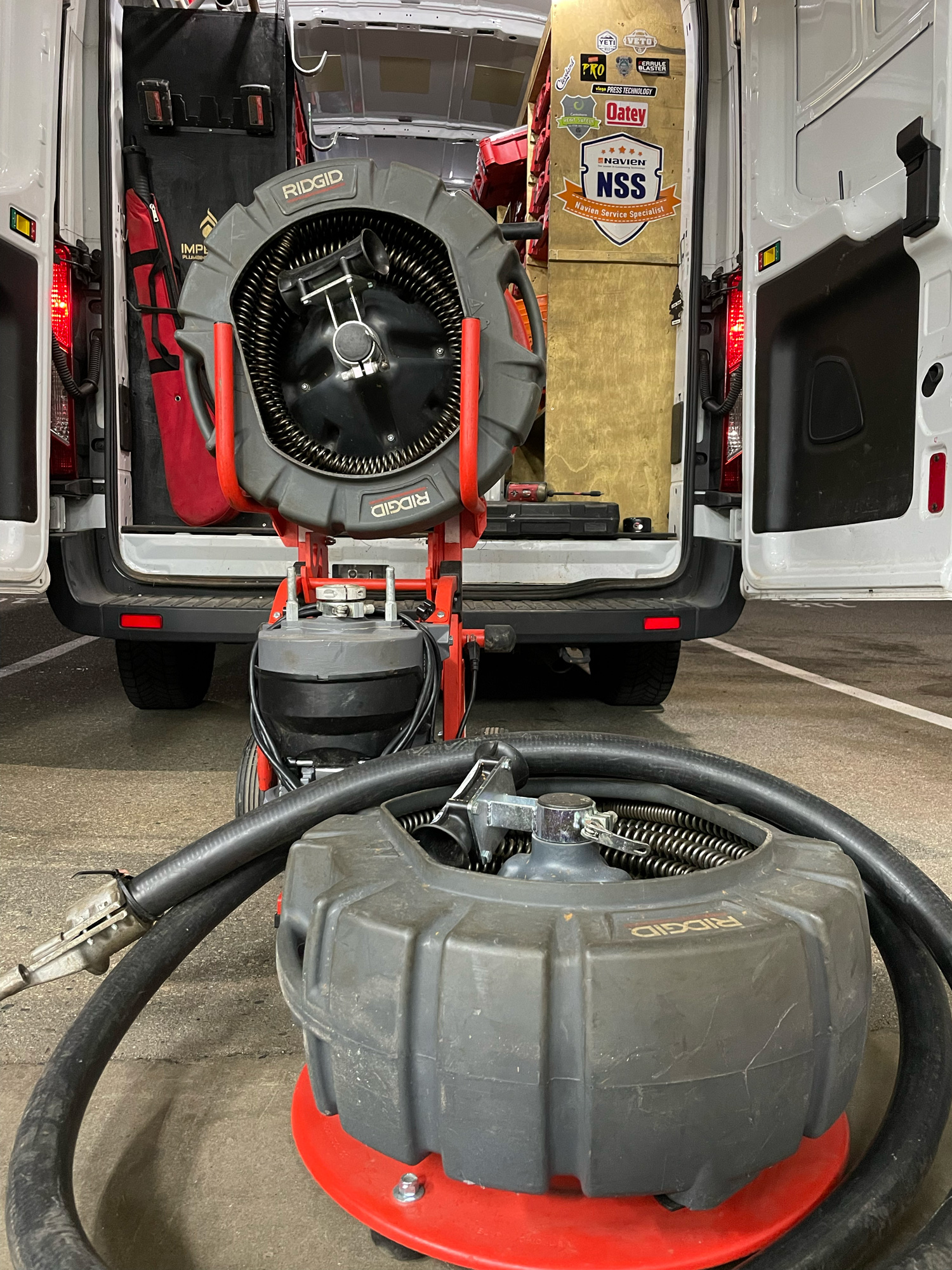 Drainage gear