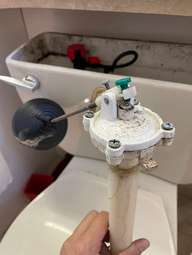 Toilet Siphon Replacement in Vancouver